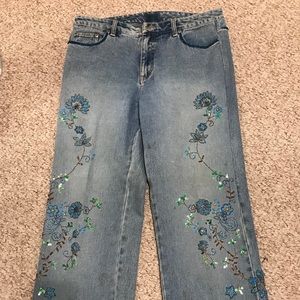Jeans with Bead Pattern
